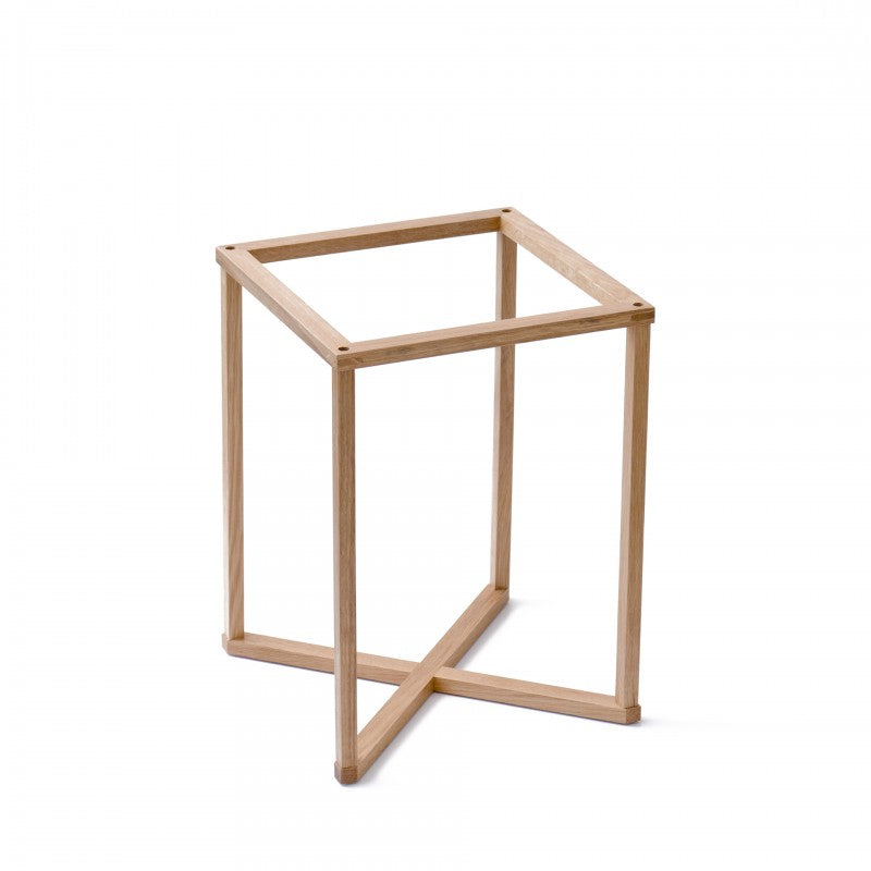 OAK ROUND SIDE TABLE | WIREWORKS