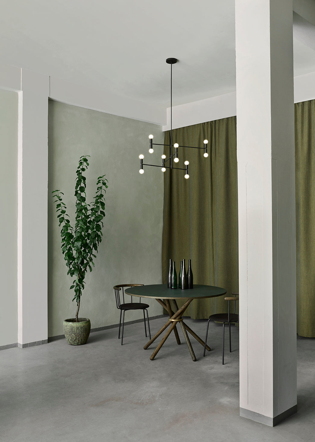 HECTOR DINING TABLE 105cm/120cm