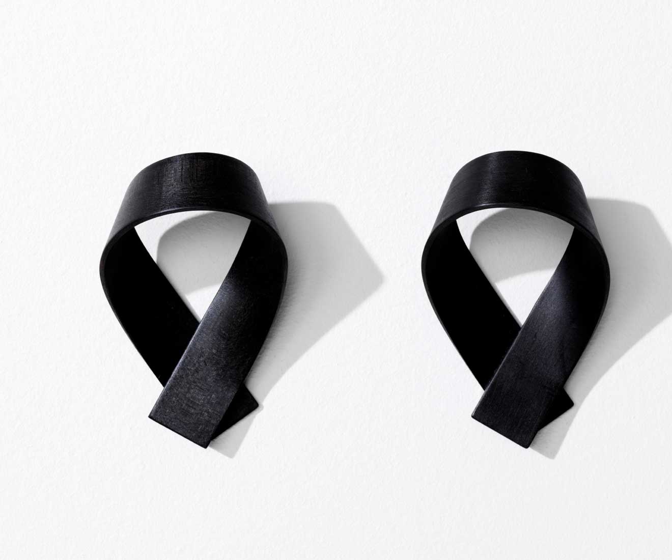 RIBBON COAT HOOK x2