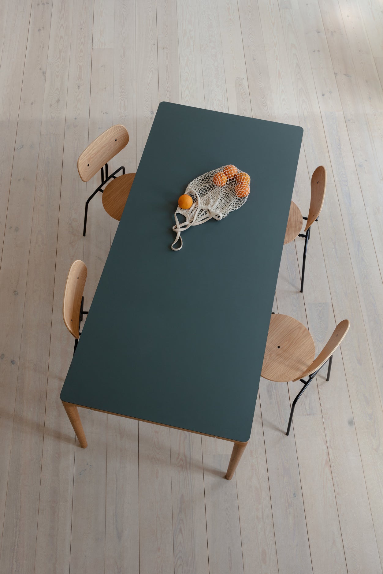 HEART 'N' SOUL | DINING TABLE 200 with 'FENIX' TOP
