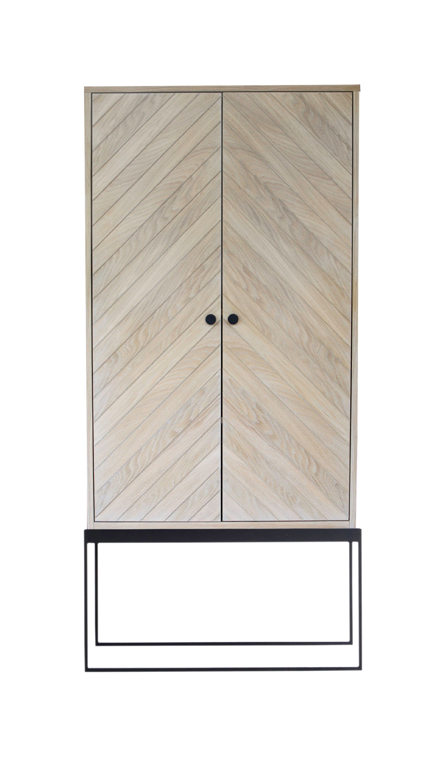 DIS CABINET