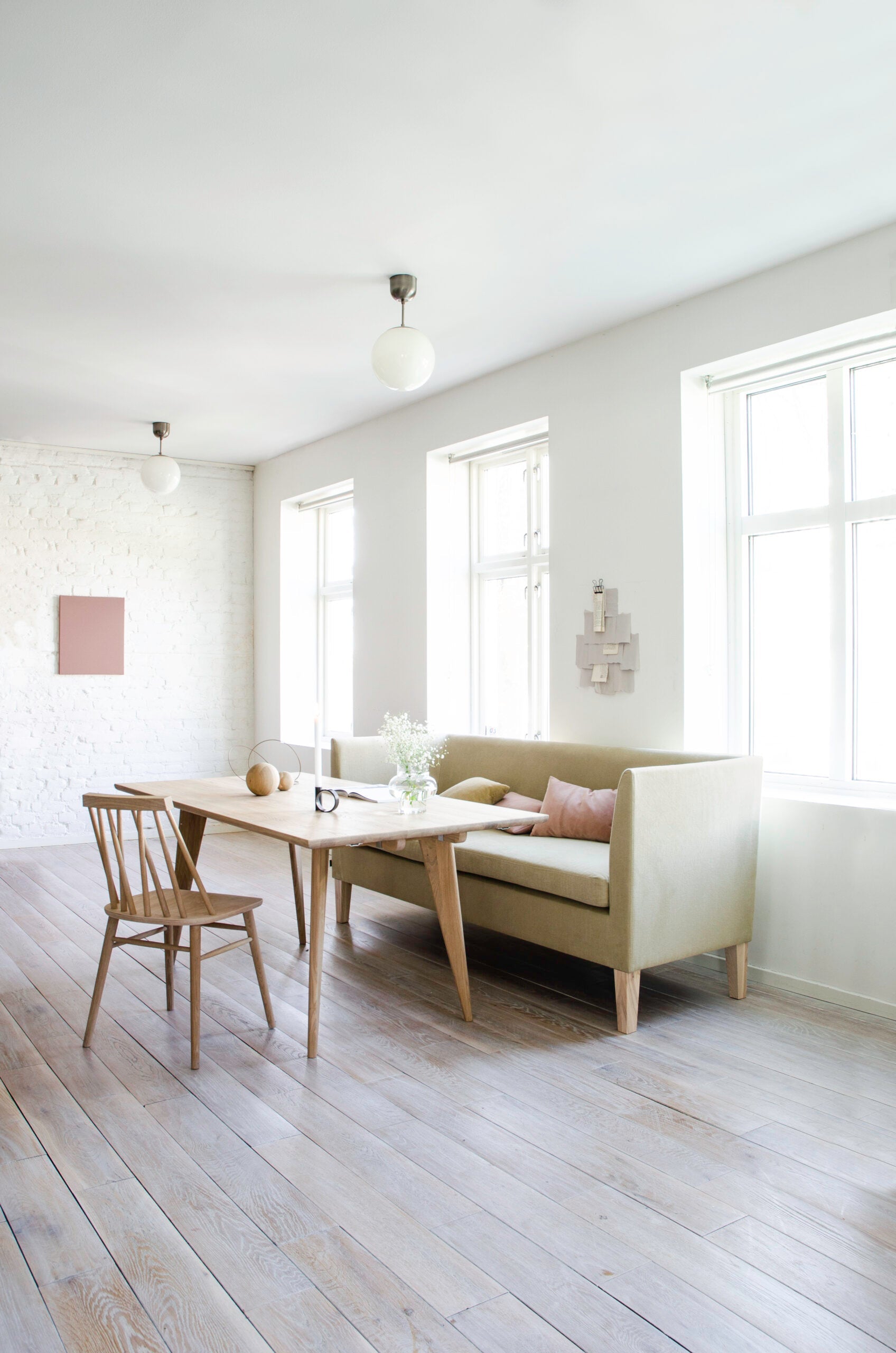 STUNDER DINING SOFA