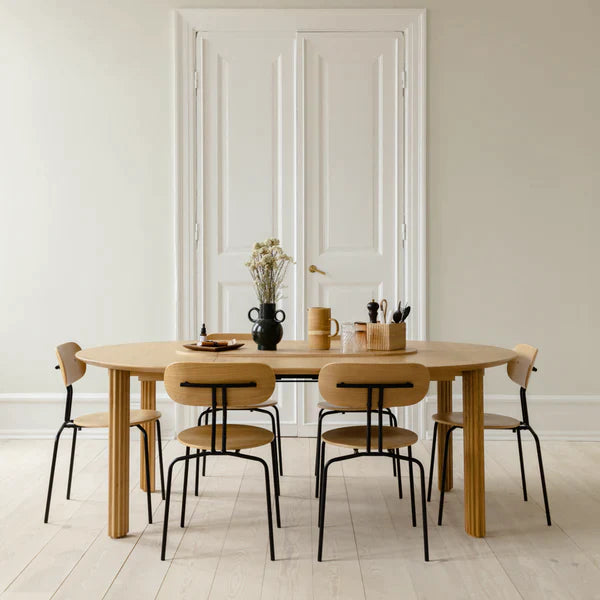 COMFORT CIRCLE | DINING TABLE WITH EXTENSION