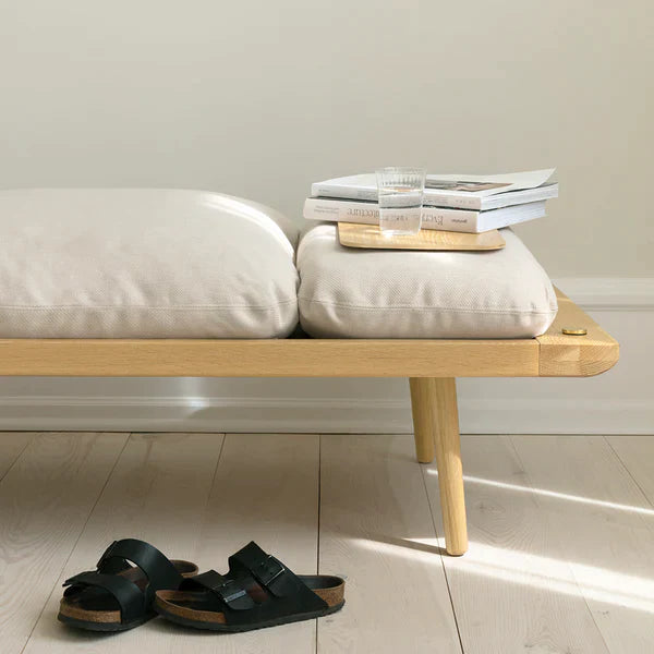 LOUNGE AROUND |  DAYBED, HORIZONS