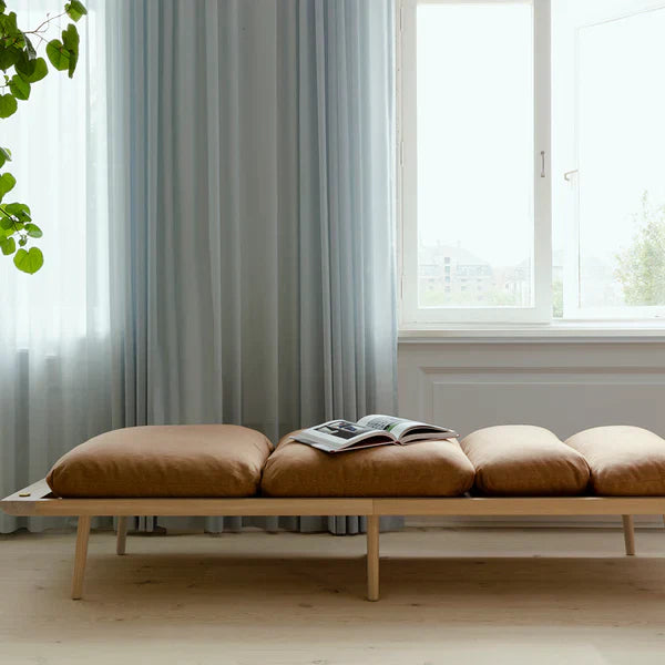 LOUNGE AROUND |  DAYBED, HORIZONS