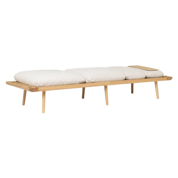 LOUNGE AROUND |  DAYBED, HORIZONS