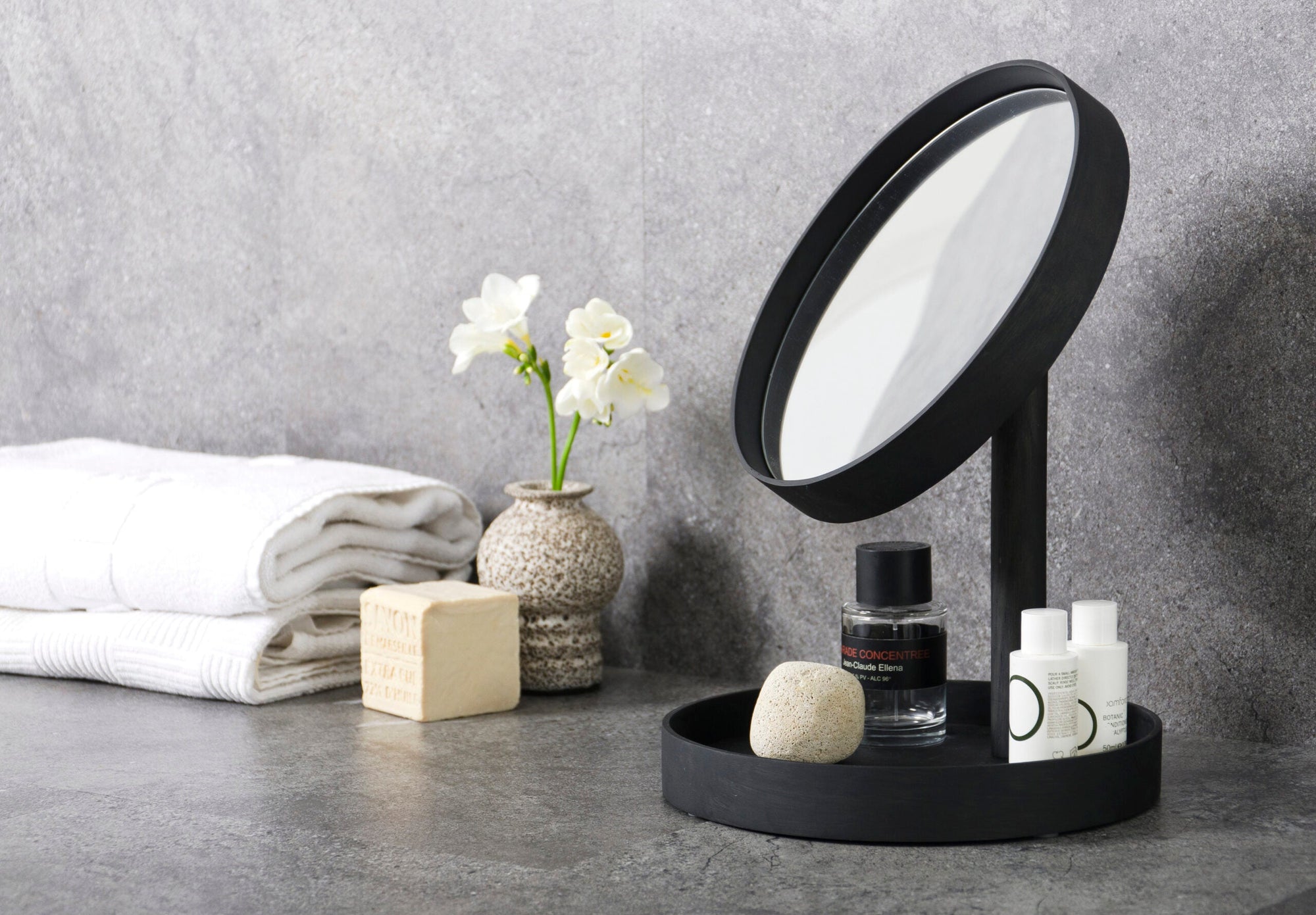 'LOOK' MAGNIFYING VANITY MIRROR